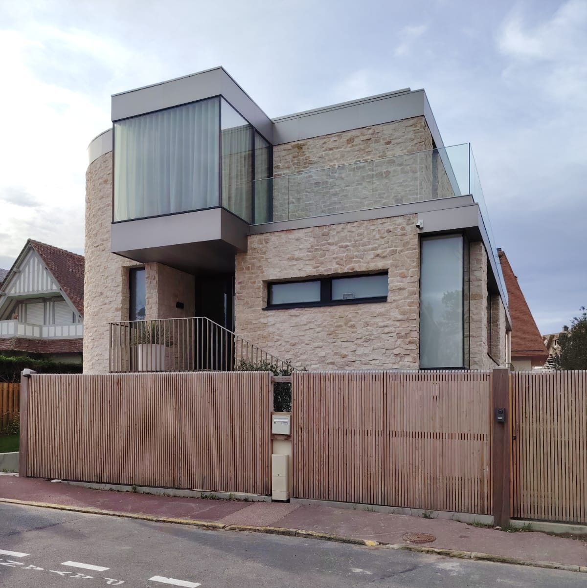 Construction maison moderne Papeca